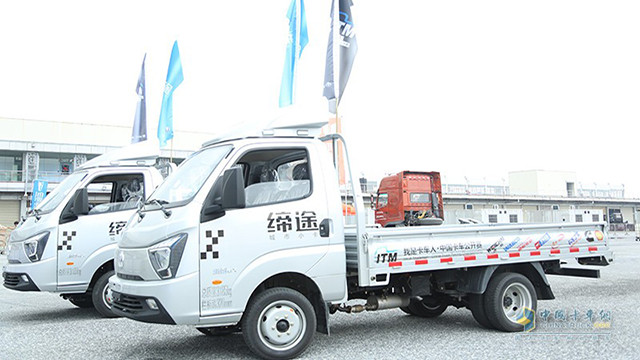 我是卡车人比赛专用车缔途小卡