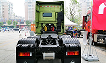 欧曼GTL超能版后侧图