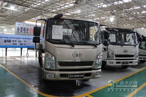 一汽通用公狮l量产下线及产品实拍