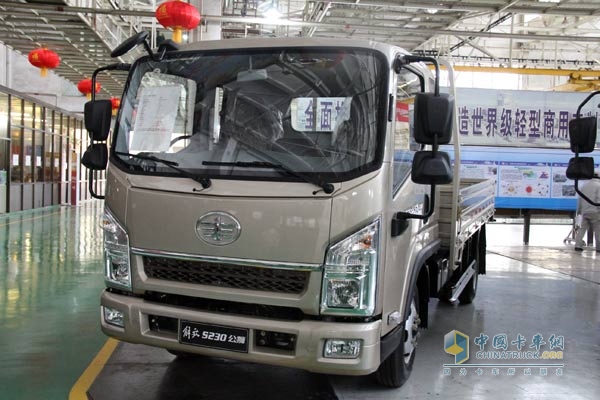 一汽通用公狮l量产下线及产品实拍