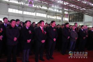 一汽通用公狮l量产下线及产品实拍