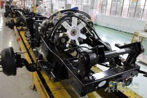 一汽通用公狮l量产下线及产品实拍