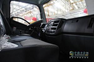 一汽通用公狮l量产下线及产品实拍