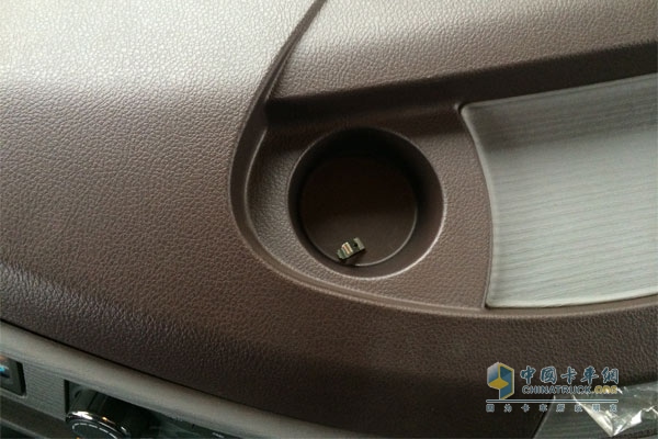 东风商用车 天龙旗舰 450马力 6X4 国四万博体育app下载入口（手动挡）