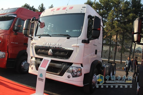 中国重汽 豪沃T5G 346马力 6X4 国四万博体育app下载入口
