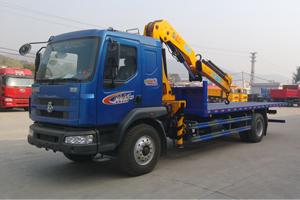 奔跑吧! 乘龙随车吊