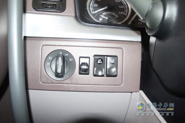 空调和照明系统