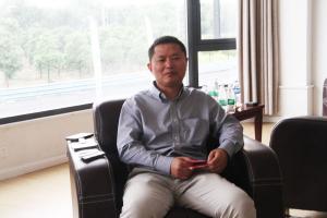 用实力书写冠军之路  东风柳汽乘龙H7成卡车界新“男神”