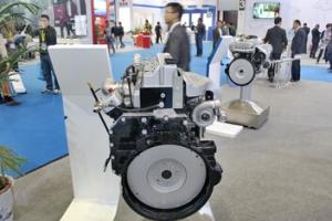 YNF40D4 国四 发动机