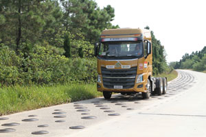 有“颜”有“料” 乘龙H7的节油之道    