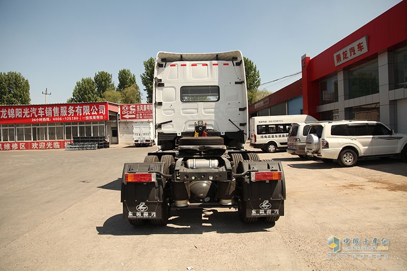 东风柳汽 乘龙T7 6X4 万博体育app下载入口