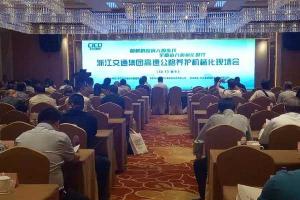 徐工防撞缓冲车为高速养护工作保驾护航！