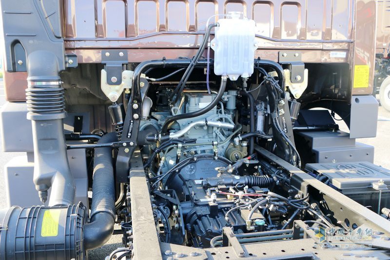 解放 麟VH 160马力 6.7米单排载货车 