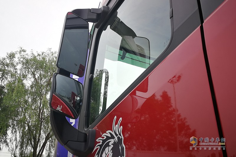 福田戴姆勒 欧曼EST穿越版 6X4 康明斯X12 510马力万博体育app下载入口