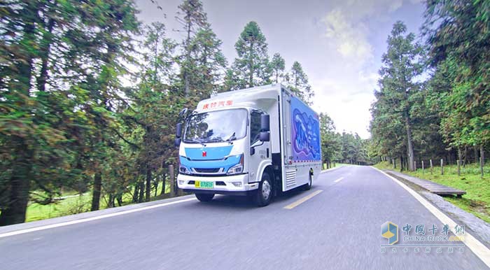 庆铃M600氢燃料电池汽车