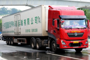 李师傅：跑冷链得心应手 国六东风天龙KL是我的“御寒利器”