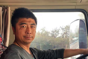 600马力国六东风天龙KX  让姚瑞波的运输业务666