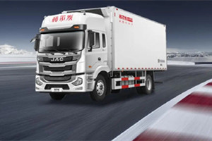 “鲜气十足” 格尔发斜坡高顶国六冷藏车冷链运输最优选