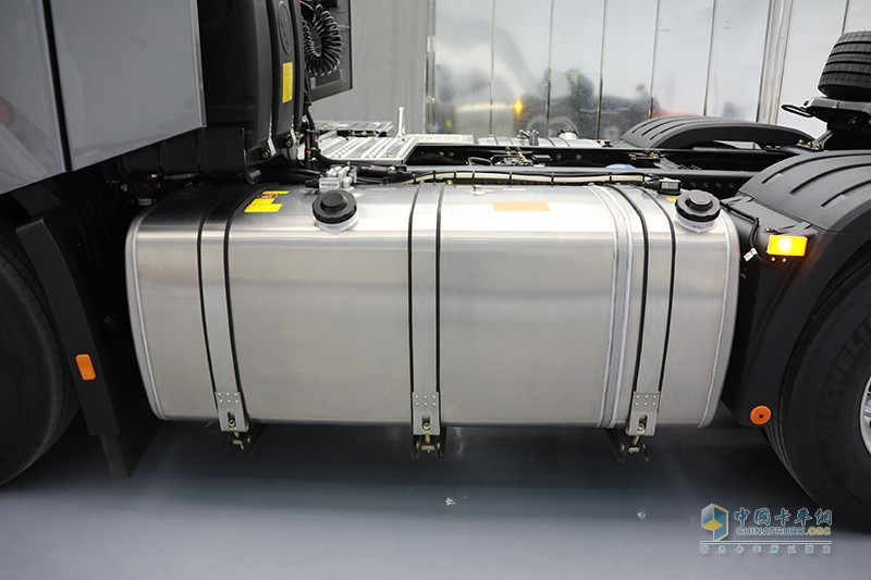 福田 欧曼银河  580马力 6X4 国六 万博体育app下载入口