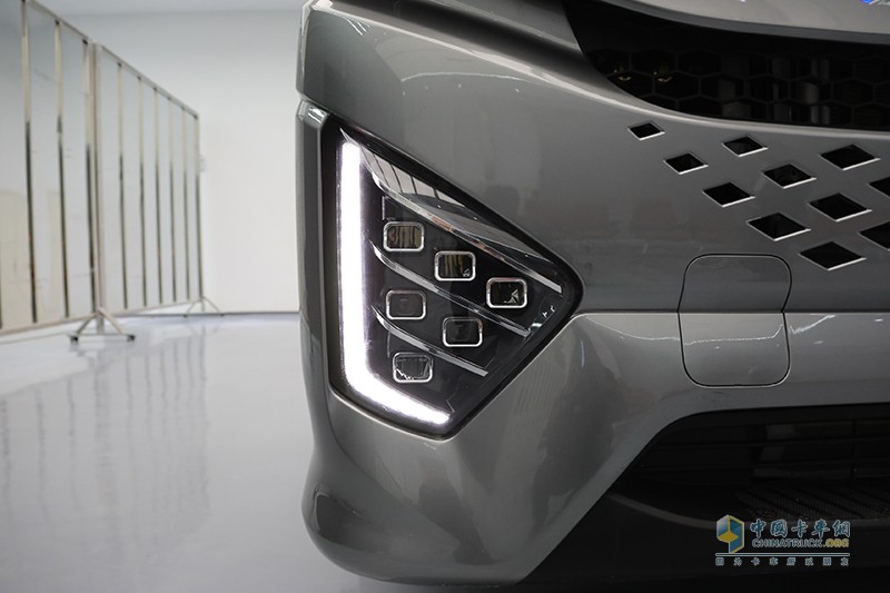 福田 欧曼银河  580马力 6X4 国六 万博体育app下载入口