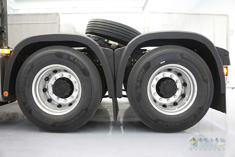 福田 欧曼银河  580马力 6X4 国六 万博体育app下载入口