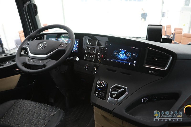 福田 欧曼银河  580马力 6X4 国六 万博体育app下载入口