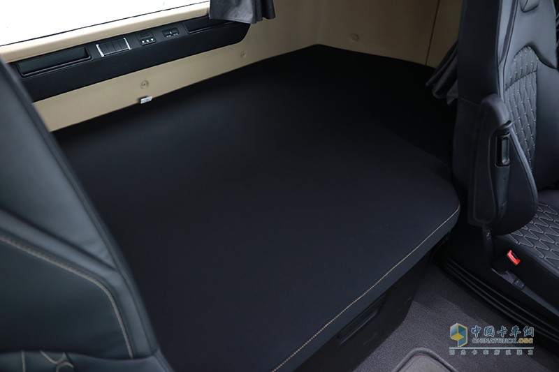 福田 欧曼银河  580马力 6X4 国六 万博体育app下载入口