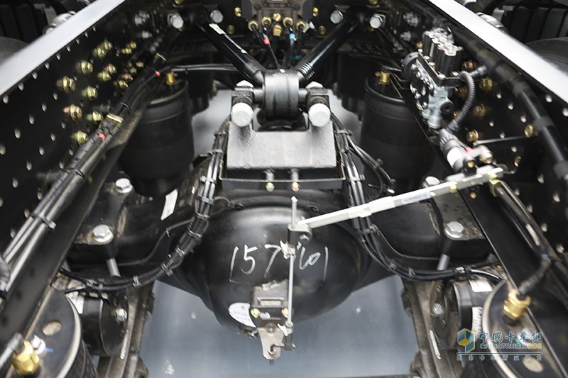 福田 欧曼银河  580马力 6X4 国六 万博体育app下载入口