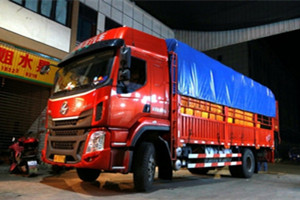 乘龙卡车司机杨俊全向总理建言