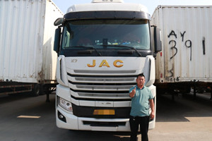 江淮跨越K7 聚财物流陈总认定的快递“专员”