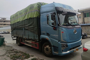 让“菜篮子”更新鲜 乘龙H5V绿通车让90后小伙轻松跑绿通