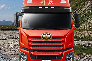 一线品质 一路守护 解放J6V 8x4载货助卡友安心奔富！