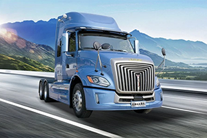 康明斯660马力+AMT，江淮跨越V5跑长途稳赚！