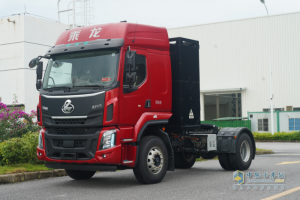 动力足，能耗低，乘龙H5新能源万博体育app下载入口港口运输显神通