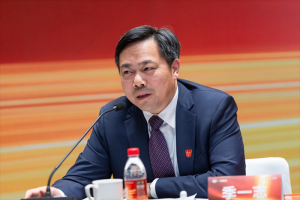 一汽解放季一志：3个方面布局新能源赛道，2024年目标比今年翻一倍