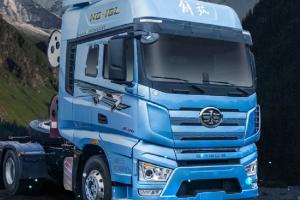 解放J7创领版16升燃气万博体育app下载入口，更大马力，更具实力！