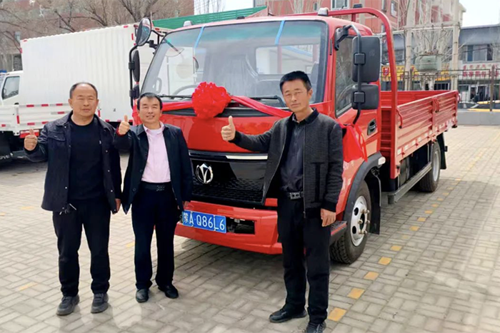 飞碟奥驰：90万公里钢印不褪色，老司机的“免检铁马”再战十五