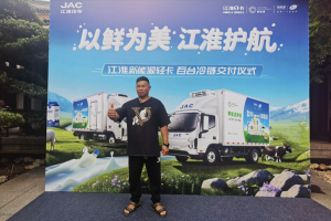 从油表告急到电量满格，且看昆明卡友的“绝地反击”