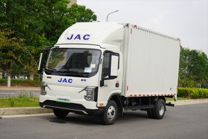 重构中原绿色运力规则！江淮新能源轻卡全场景解决方案登陆郑州