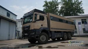 曼恩TGS房车：探险家Nancy与Hans的跨国之旅