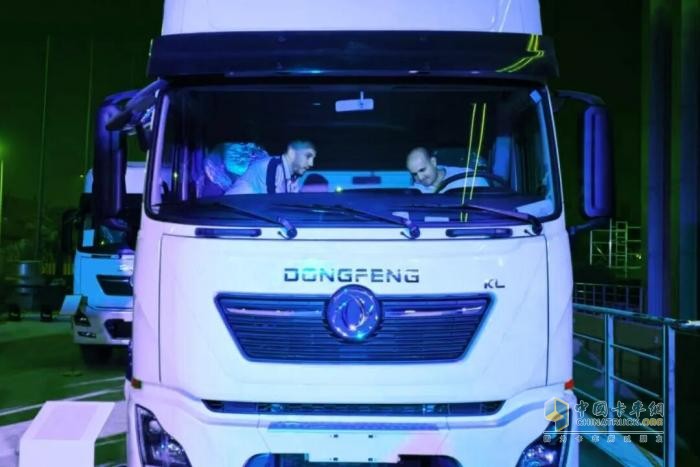 海外上新！东风商用车3款新品在沙特阿拉伯上市