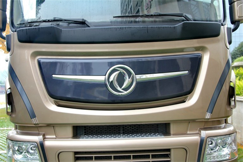 东风商用车 天龙旗舰重卡 480马力 6X4 国四万博体育app下载入口
(295/80R22.5)(DFH4250C)