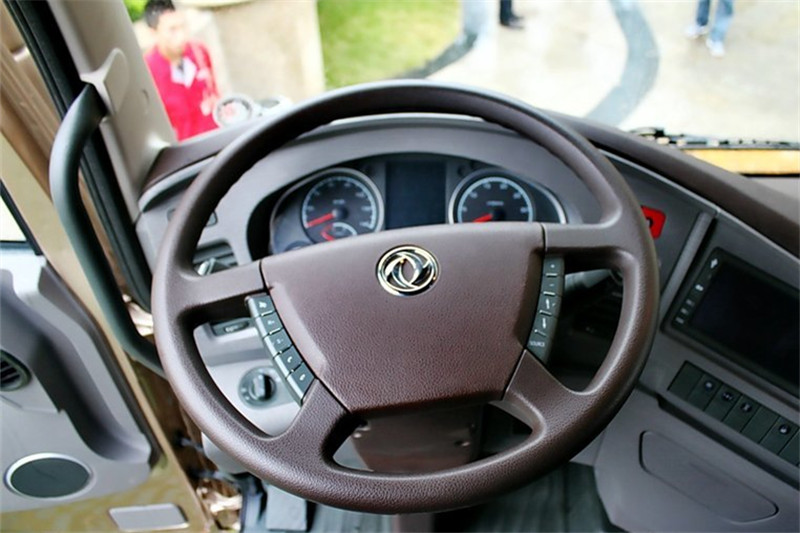 东风商用车 天龙旗舰重卡 480马力 6X4 国四万博体育app下载入口
(295/80R22.5)(DFH4250C)