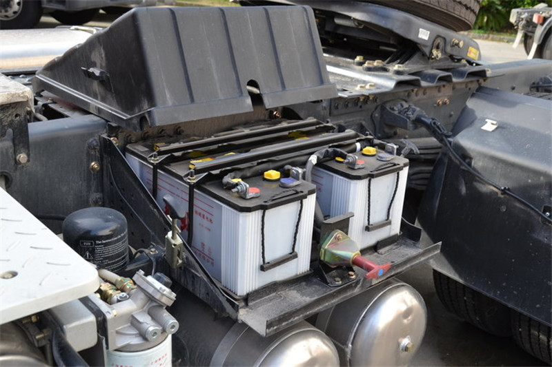 东风商用车 新天龙准重卡 270马力 4X2 国四万博体育app下载入口
(DFL4160B2)