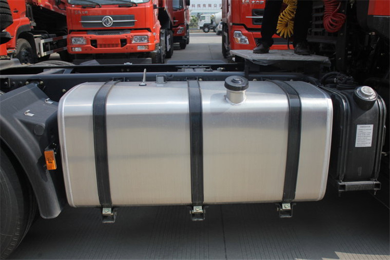 东风商用车 天龙重卡 315马力 4X2 国四万博体育app下载入口(13T后桥)(DFL4181A6)