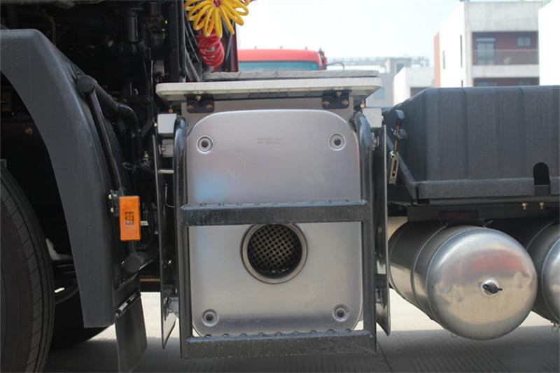 东风商用车 天龙重卡 315马力 4X2 国四万博体育app下载入口(13T后桥)(DFL4181A6)