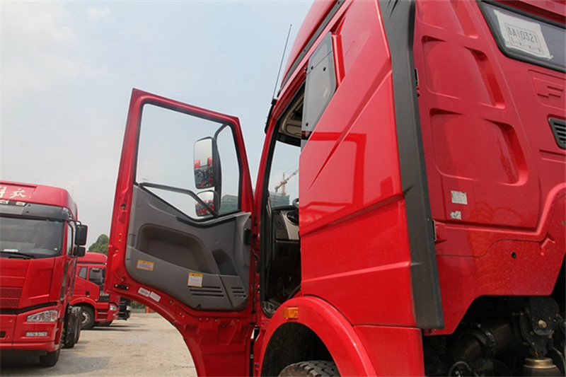 一汽解放 J6M准重卡 320马力 4X2 国四万博体育app下载入口(CA4180P63K2E4)