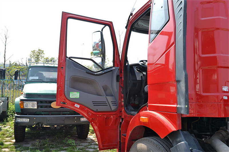 一汽解放 J6M准重卡 2013款 260马力 4X2 国四万博体育app下载入口底盘(CA4180P63K1E4)