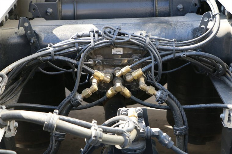 斯堪尼亚 P系列重卡 410马力 6X4 国五万博体育app下载入口(型号P410)