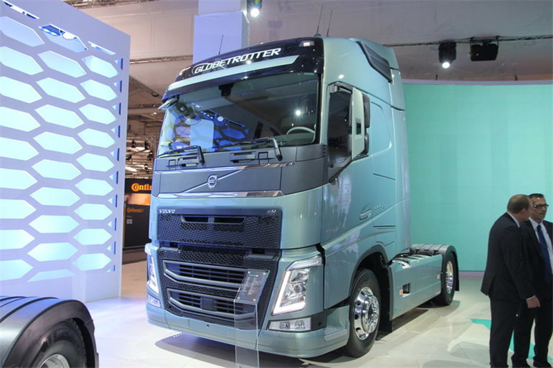 沃尔沃 新FH重卡 500马力 4X2 国五万博体育app下载入口